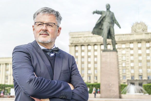 Вијасат хистори: Све о Старом континенту